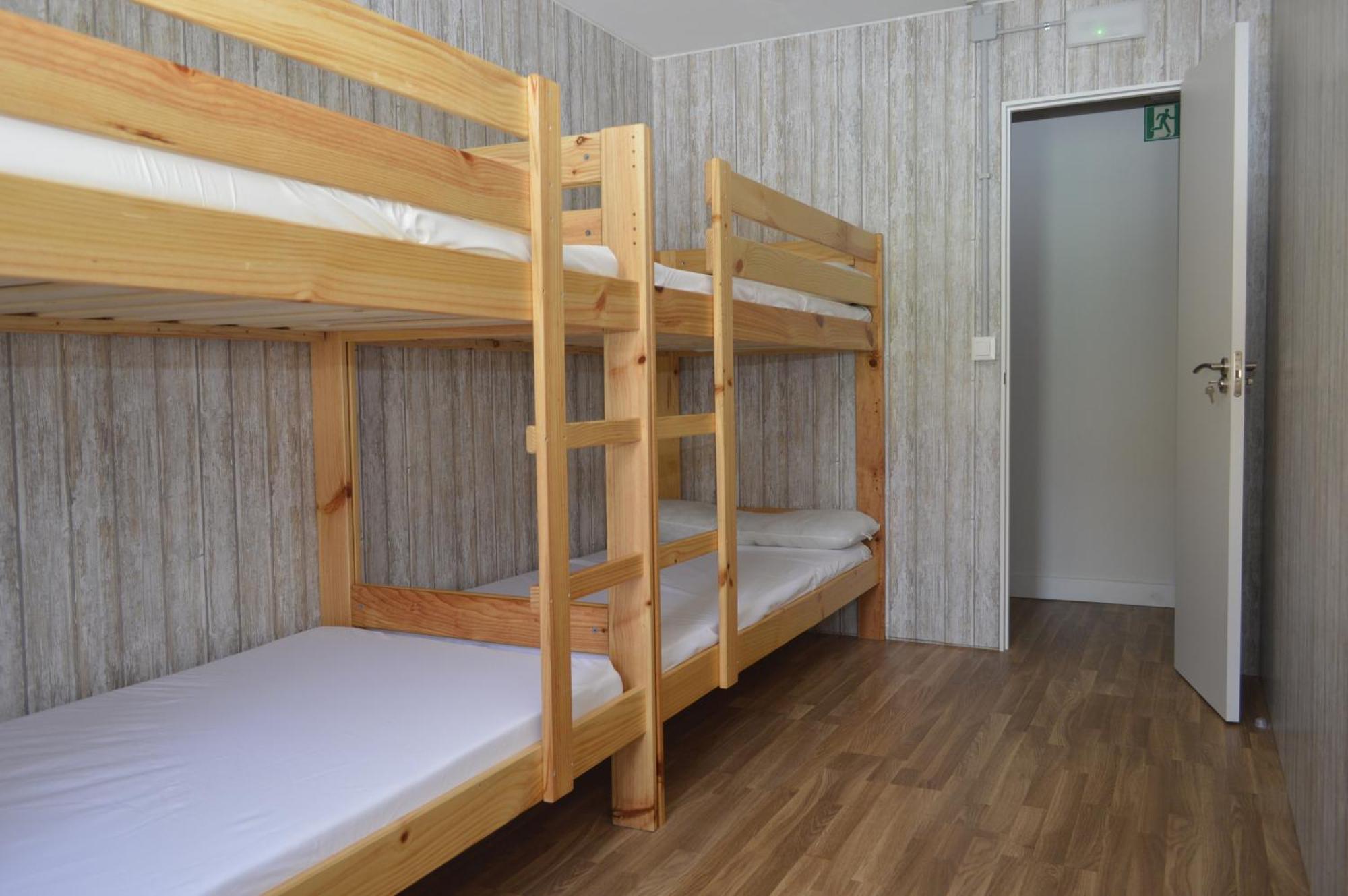 Albergue Gares Puente la Reina 外观 照片